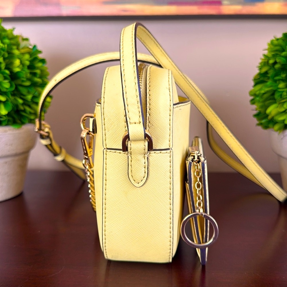 MICHAEL Michael Kors JET SET💛YELLOW BUTTERCUP💛 LEATHER ZIP CHAIN CROSSBODY BAG - Picture 6 of 17